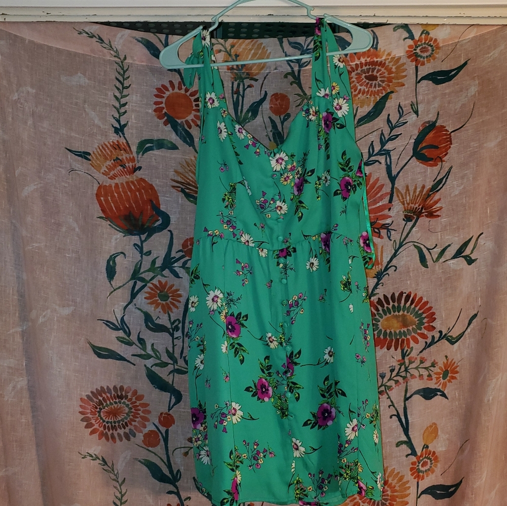 Never worn green floral dress